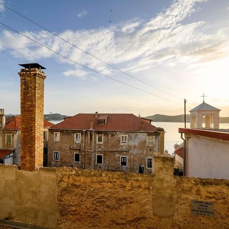 On The Rock Apartments Šibenik Eksteriør billede